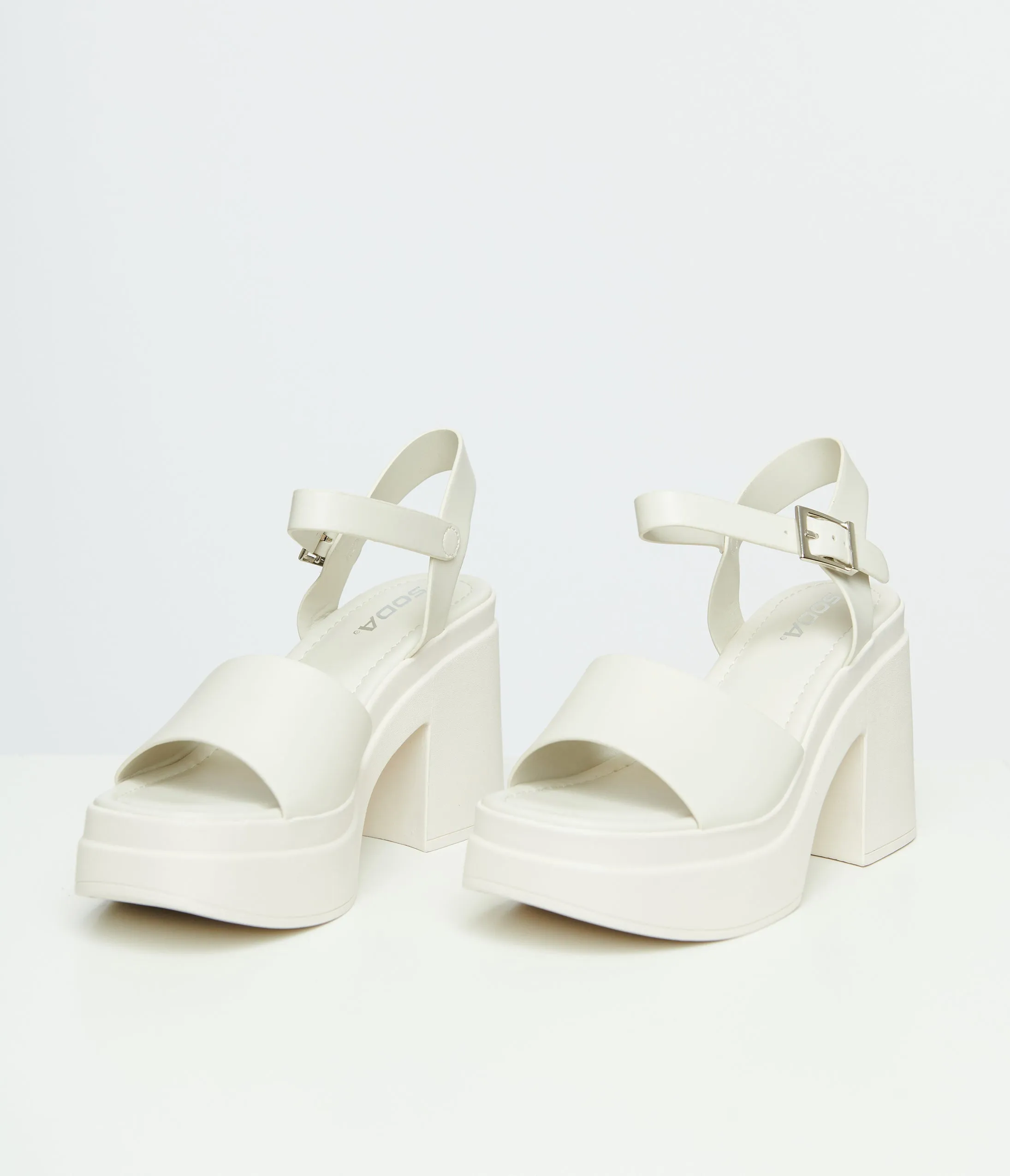 Y2K White Leatherette Chunky Platform Heels